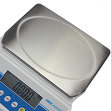 Latitude compact bench scales top pan